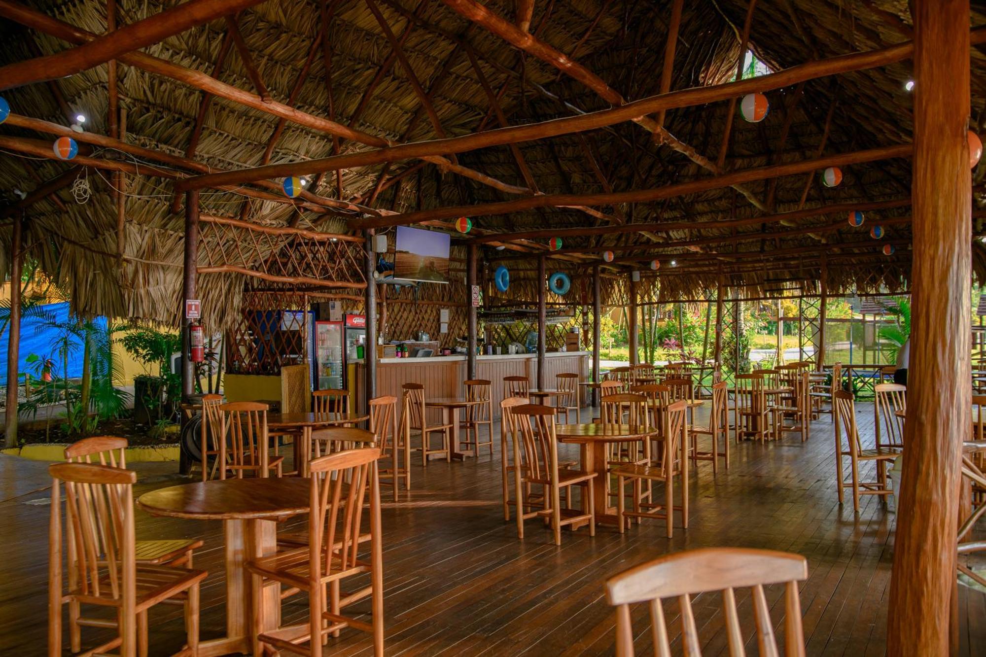 Banana Palms Hotel リオ・ドゥルセ エクステリア 写真